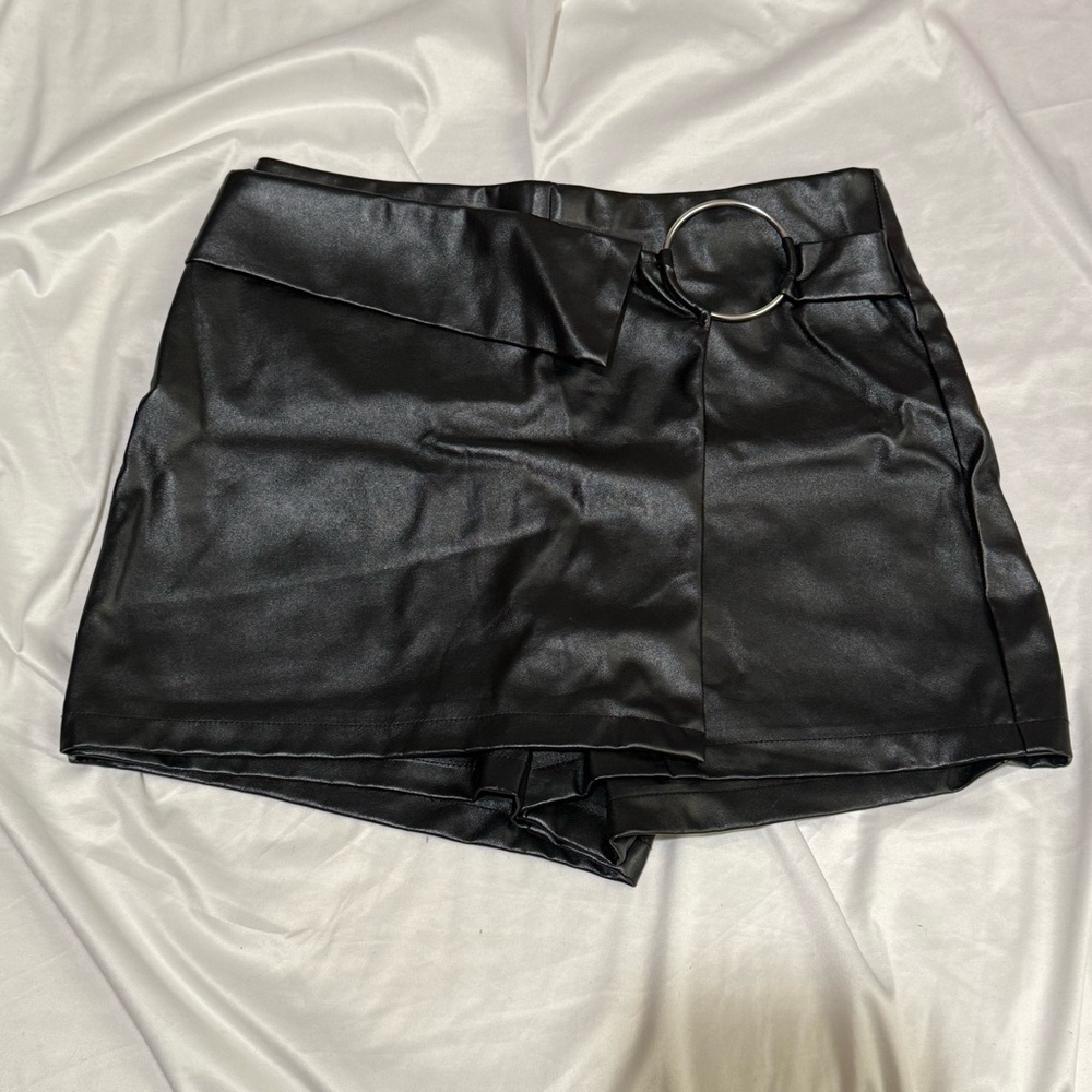 Joe Benbasset Black Skorts